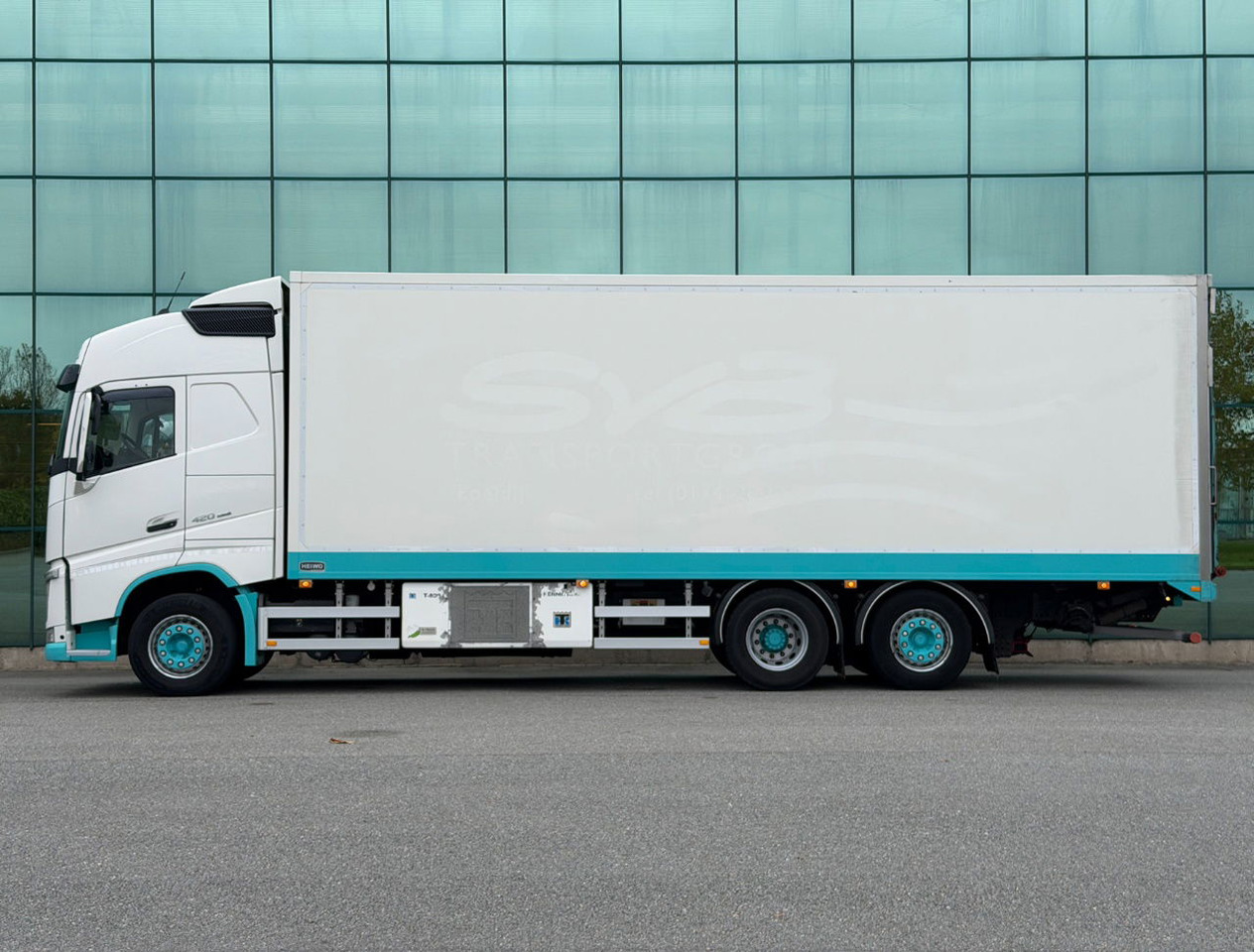 Volvo FH 420 6X2 Globetrotter Heiwo BOX 875 x 250 x 272 CM IN Thermo King T-800 490.000 KM TOP Condition NL Truck - Φορτηγό ψυγείο: φωτογραφία 2 Volvo FH 420 6X2 Globetrotter Heiwo BOX 875 x 250 x 272 CM IN Thermo King T-800 490.000 KM TOP Condition NL Truck - Φορτηγό ψυγείο: φωτογραφία 2