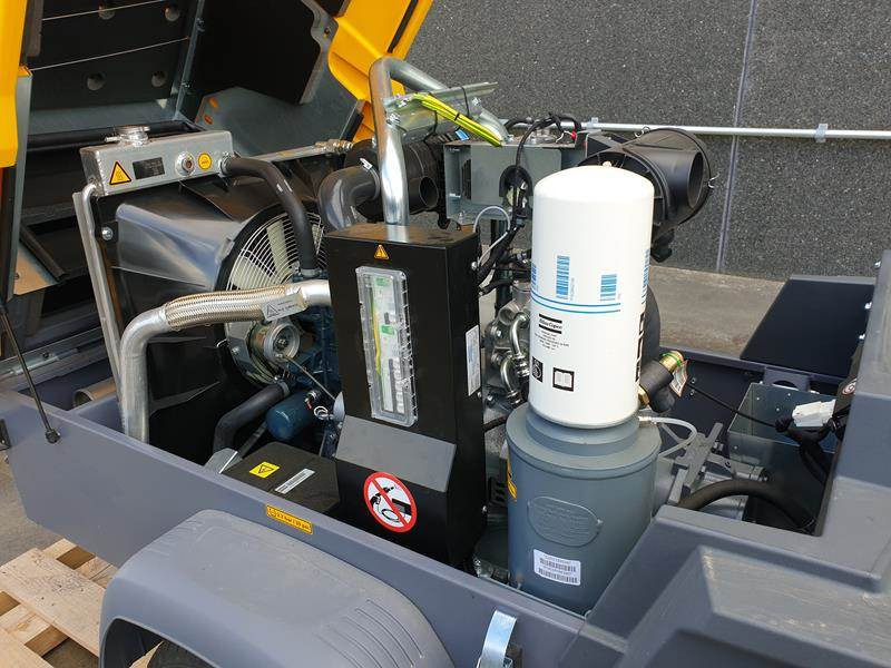 Atlas-Copco XAS 58-7 G 6 WHEELS N.B. - Αεροσυμπιεστής: φωτογραφία 5 Atlas-Copco XAS 58-7 G 6 WHEELS N.B. - Αεροσυμπιεστής: φωτογραφία 5