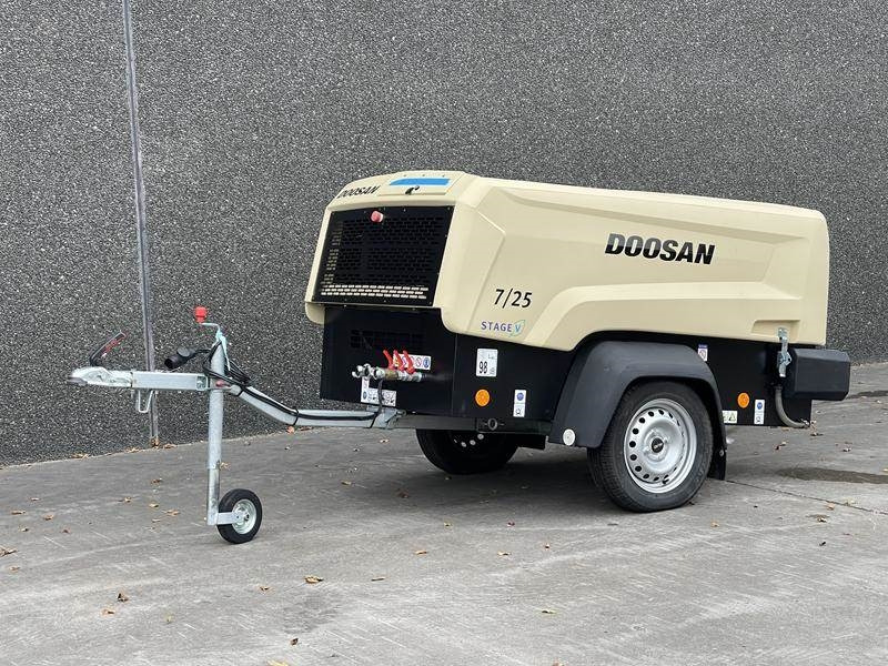 Doosan 7 / 25 - G - N - Αεροσυμπιεστής: φωτογραφία 1 Doosan 7 / 25 - G - N - Αεροσυμπιεστής: φωτογραφία 1