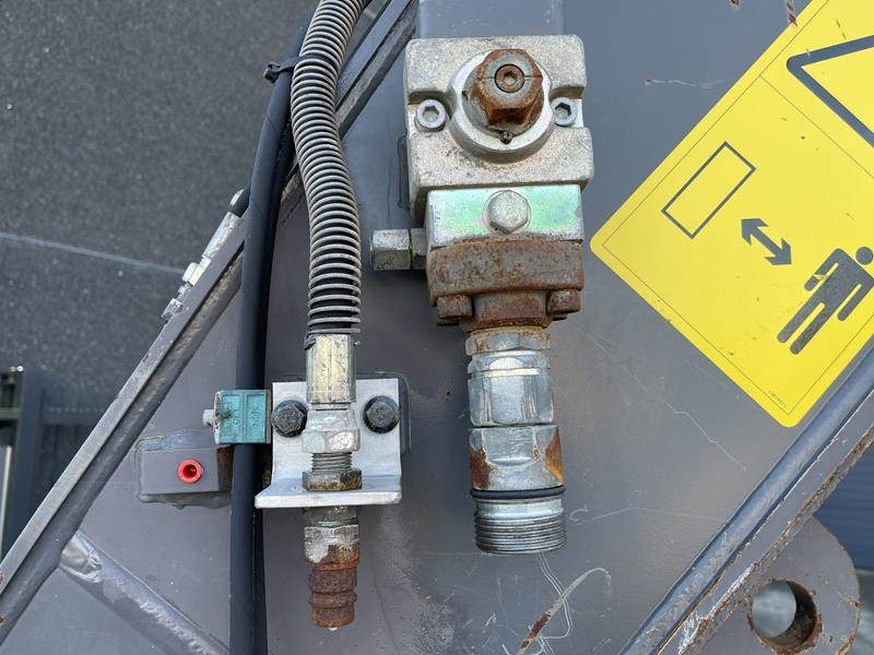 Ερπυστριοφόρος εκσκαφέας Volvo ECR 235 DL: φωτογραφία 12 Ερπυστριοφόρος εκσκαφέας Volvo ECR 235 DL: φωτογραφία 12