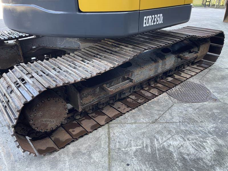 Ερπυστριοφόρος εκσκαφέας Volvo ECR 235 DL: φωτογραφία 20 Ερπυστριοφόρος εκσκαφέας Volvo ECR 235 DL: φωτογραφία 20