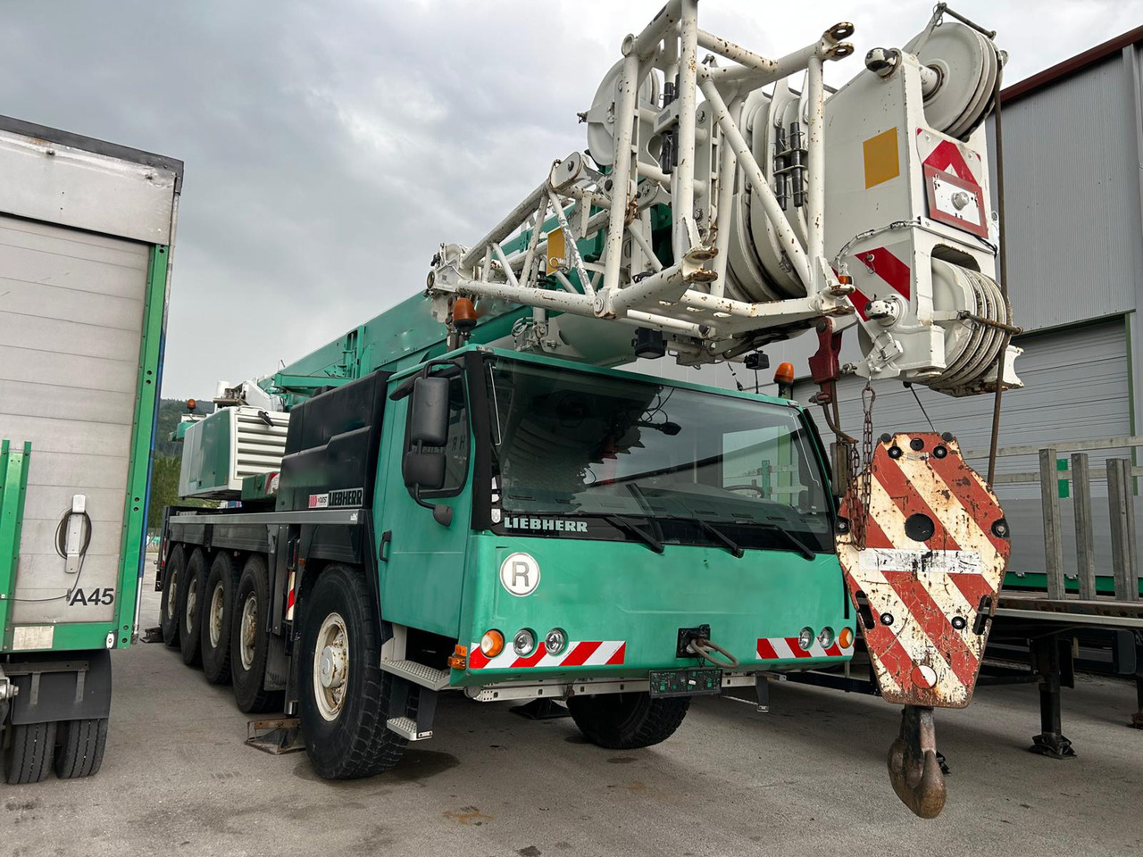 LIEBHERR LTM 1100-5.2 - Τηλεσκοπικός γερανός: φωτογραφία 1 LIEBHERR LTM 1100-5.2 - Τηλεσκοπικός γερανός: φωτογραφία 1