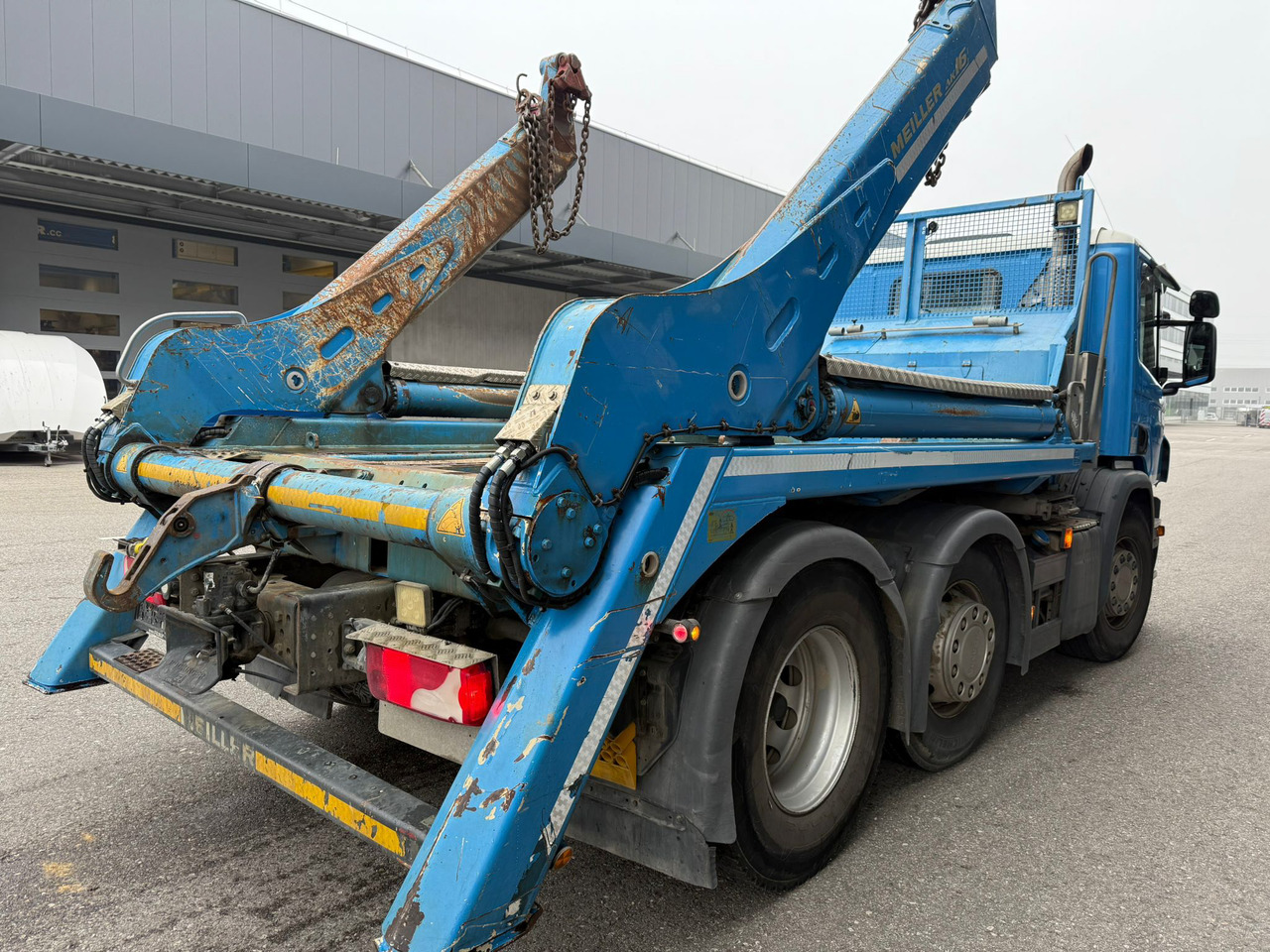 SCANIA P450 6x2 + AK16N TC - Φορτηγό καδοφόρος φορτωτής: φωτογραφία 4 SCANIA P450 6x2 + AK16N TC - Φορτηγό καδοφόρος φορτωτής: φωτογραφία 4