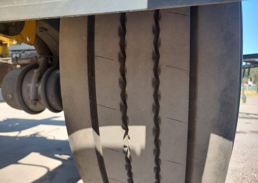 Krone Przyczepa BDF Krone - Ρυμούλκα μεταφοράς εμπορευματοκιβωτίων/ Κινητό αμάξωμα: φωτογραφία 4 Krone Przyczepa BDF Krone - Ρυμούλκα μεταφοράς εμπορευματοκιβωτίων/ Κινητό αμάξωμα: φωτογραφία 4