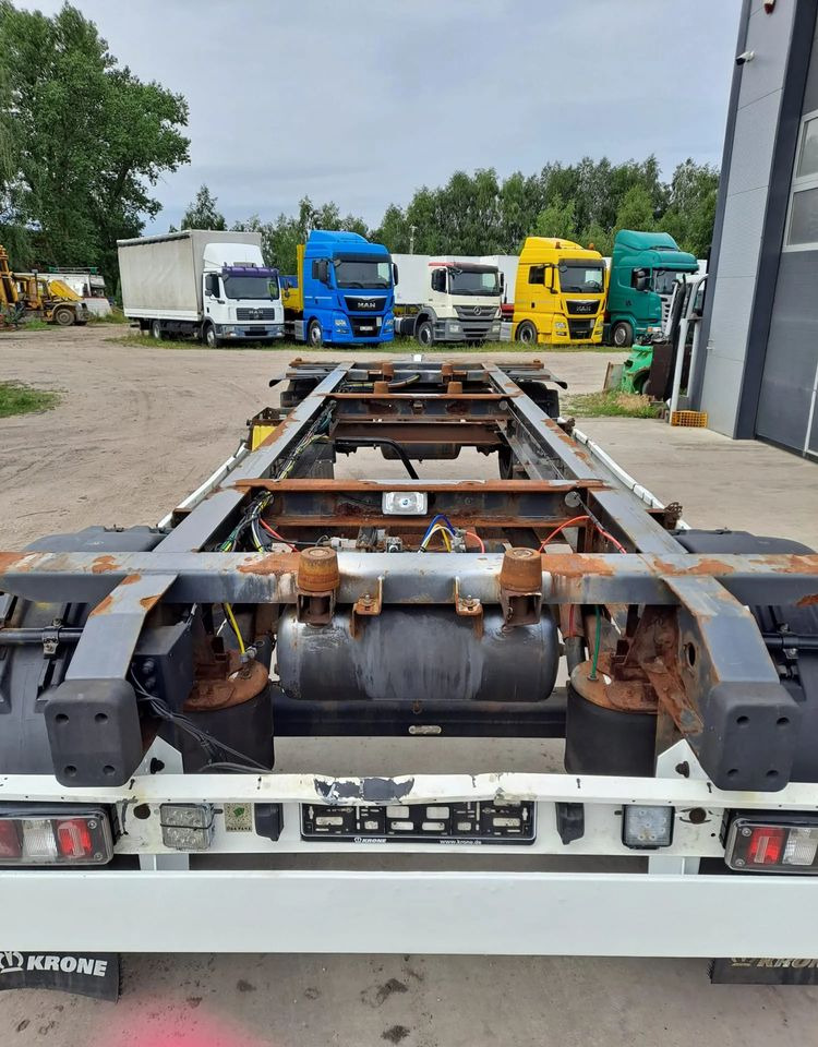 Krone Przyczepa Krone BDF - Ρυμούλκα μεταφοράς εμπορευματοκιβωτίων/ Κινητό αμάξωμα: φωτογραφία 2 Krone Przyczepa Krone BDF - Ρυμούλκα μεταφοράς εμπορευματοκιβωτίων/ Κινητό αμάξωμα: φωτογραφία 2