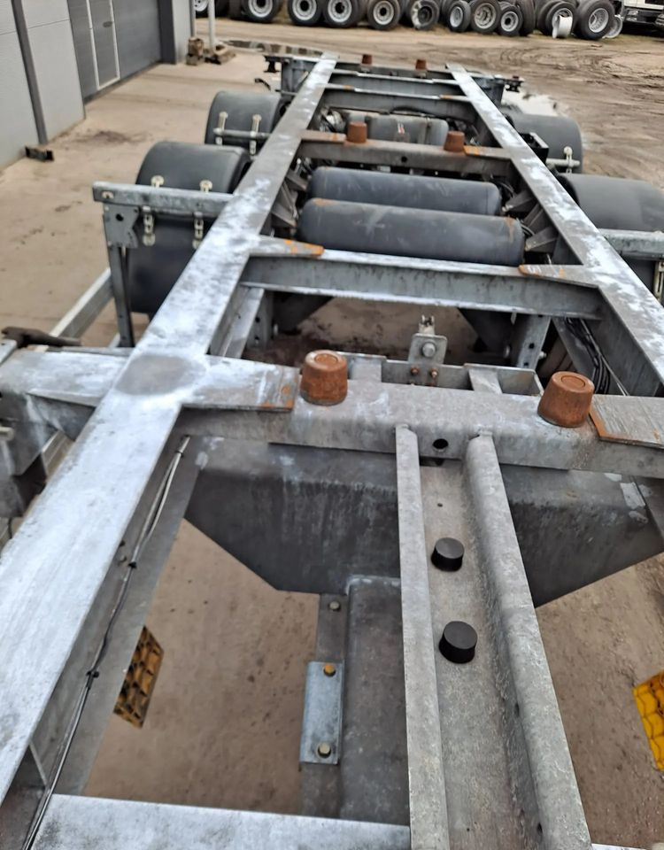 Wielton Przyczepa tandem - Ρυμούλκα μεταφοράς εμπορευματοκιβωτίων/ Κινητό αμάξωμα: φωτογραφία 5 Wielton Przyczepa tandem - Ρυμούλκα μεταφοράς εμπορευματοκιβωτίων/ Κινητό αμάξωμα: φωτογραφία 5