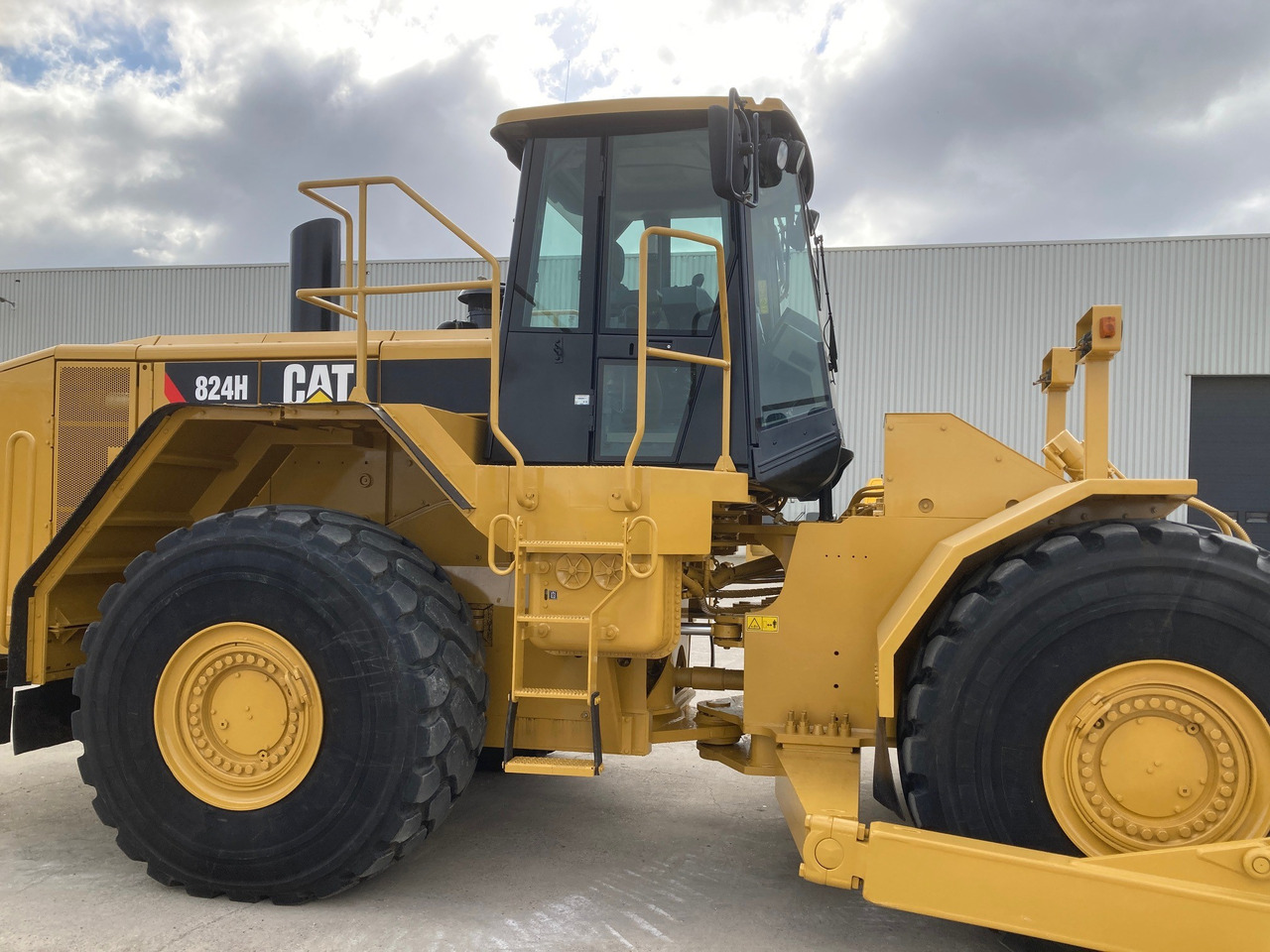 CATERPILLAR 824H - Μπουλντόζα: φωτογραφία 5 CATERPILLAR 824H - Μπουλντόζα: φωτογραφία 5