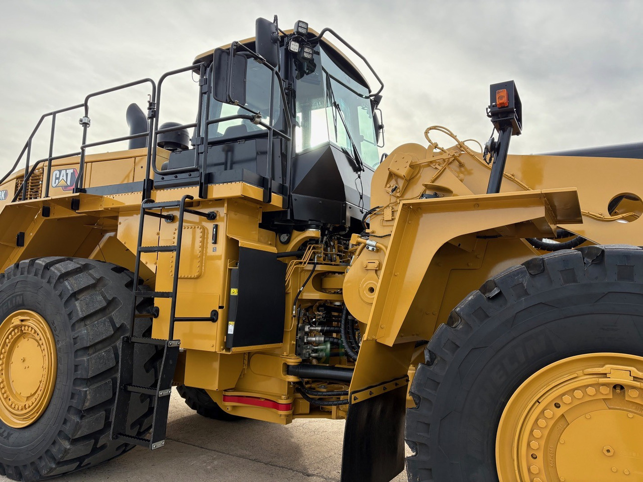 CATERPILLAR 988K - Ελαστιχοφόρος φορτωτής: φωτογραφία 5 CATERPILLAR 988K - Ελαστιχοφόρος φορτωτής: φωτογραφία 5