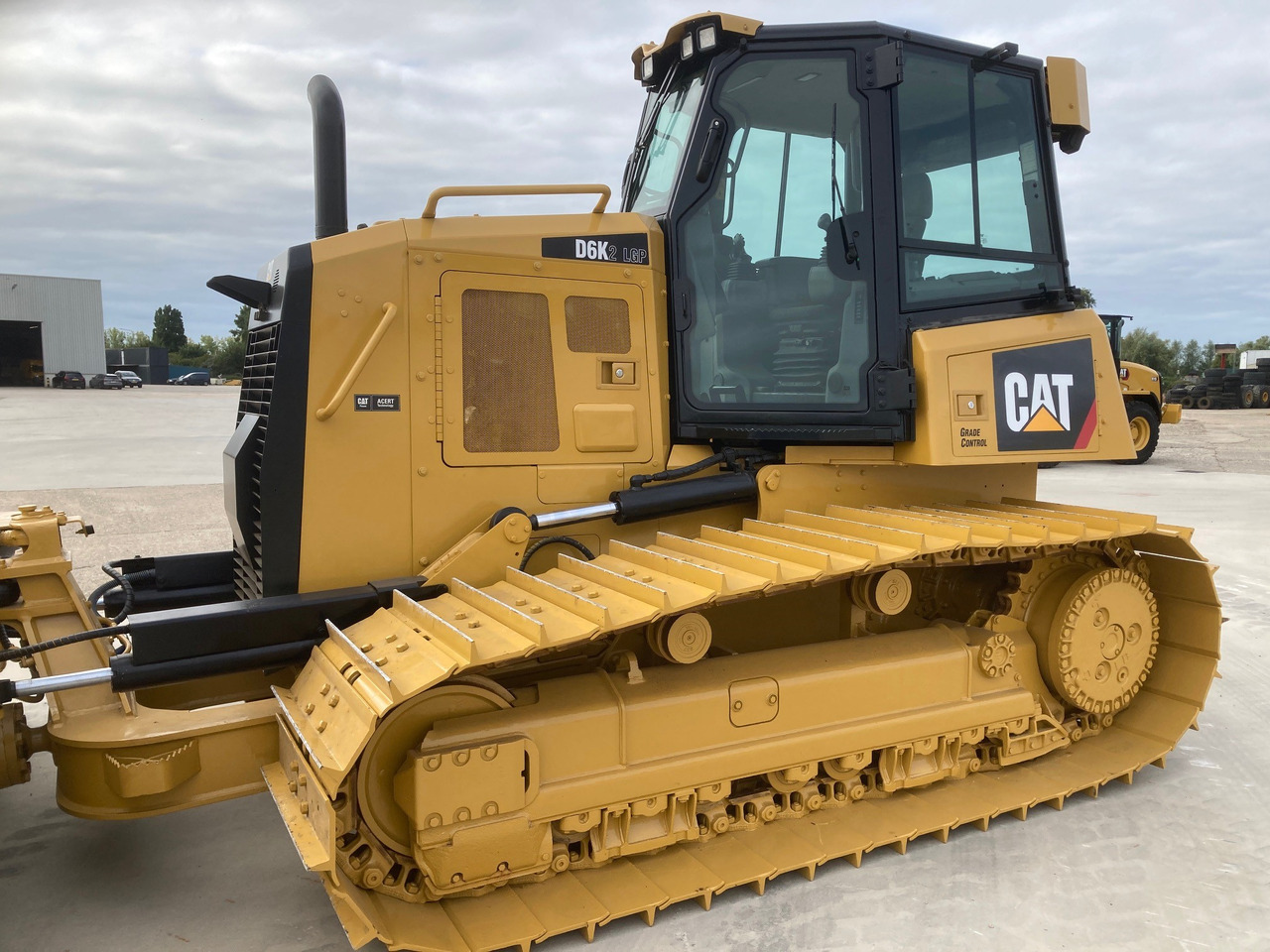 CATERPILLAR D6K2 LGP - Μπουλντόζα: φωτογραφία 2 CATERPILLAR D6K2 LGP - Μπουλντόζα: φωτογραφία 2