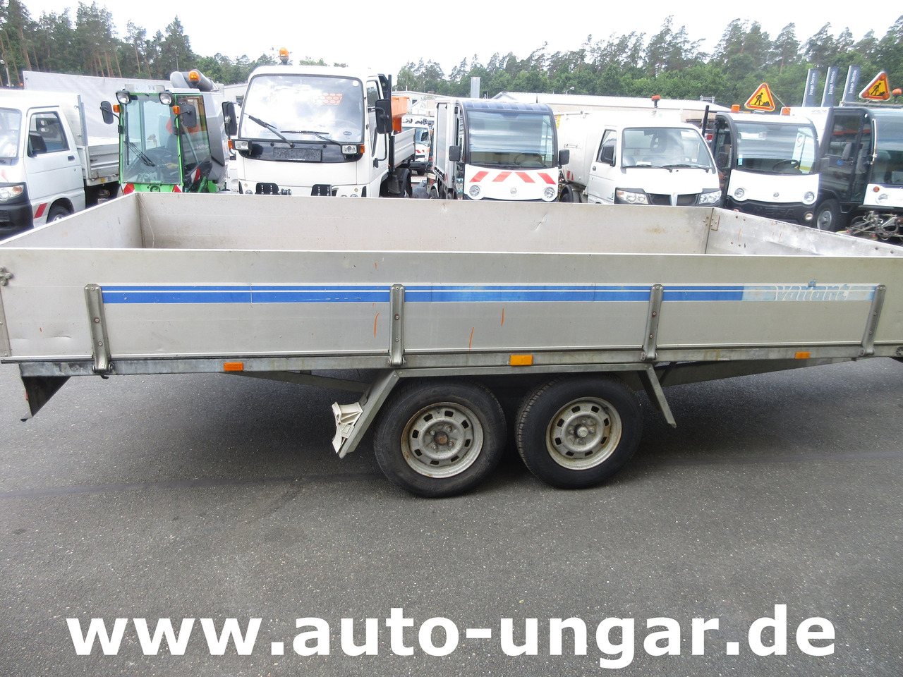 Buhl Variant 2000 Anhänger Pritsche Hochlader 2.000kg Alubordwände - Τρέιλερ πλατφόρμα/ Καρότσα: φωτογραφία 2 Buhl Variant 2000 Anhänger Pritsche Hochlader 2.000kg Alubordwände - Τρέιλερ πλατφόρμα/ Καρότσα: φωτογραφία 2
