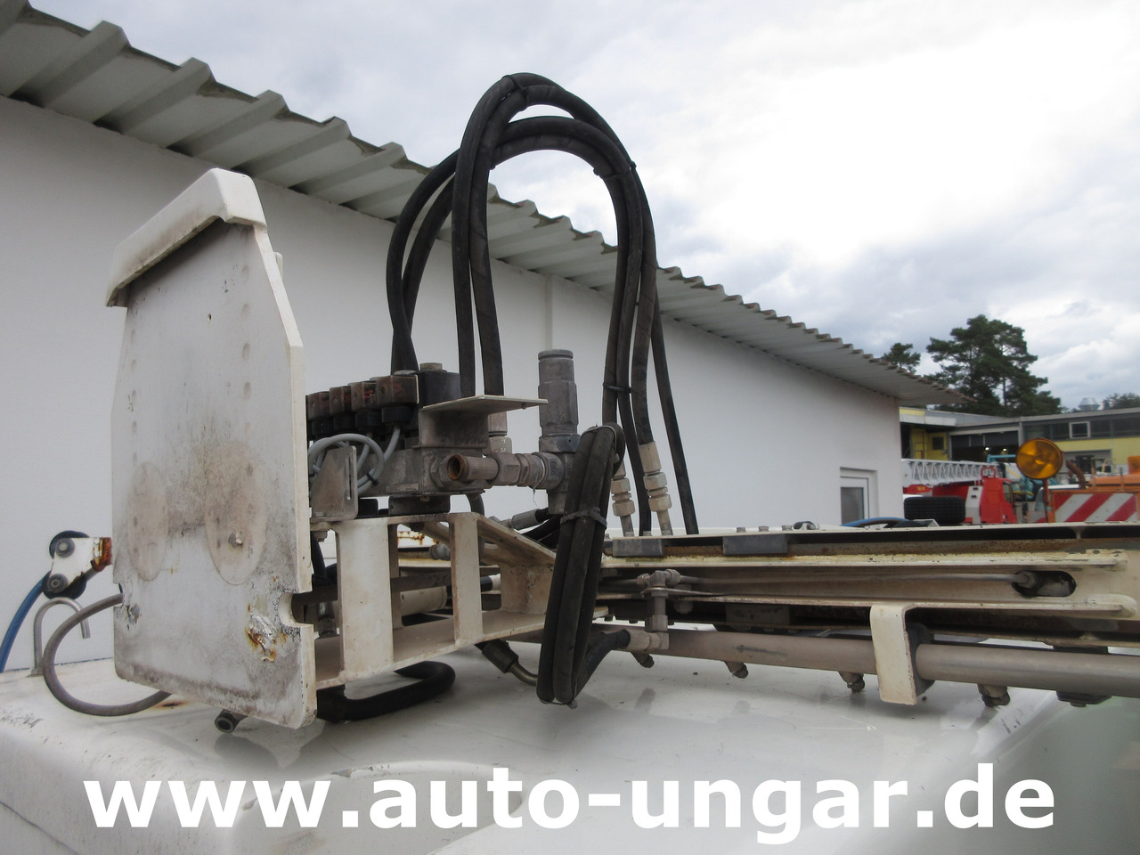 Κοινοτικο όχημα/ Ειδικό όχημα CMAR NC300 Schwemmaufbau Laveuse Bj. 2014 für Multicar Tremo Hochdruck: φωτογραφία 13 Κοινοτικο όχημα/ Ειδικό όχημα CMAR NC300 Schwemmaufbau Laveuse Bj. 2014 für Multicar Tremo Hochdruck: φωτογραφία 13