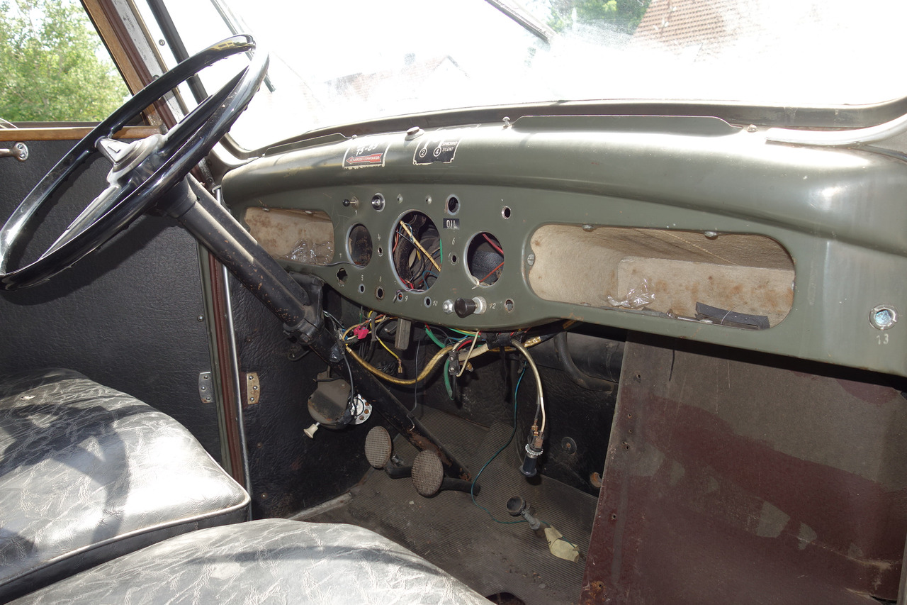 Ασθενοφόρο FORD Ford FK 3500 V8 mit H-Kennzeichen Oldtimer: φωτογραφία 35 Ασθενοφόρο FORD Ford FK 3500 V8 mit H-Kennzeichen Oldtimer: φωτογραφία 35