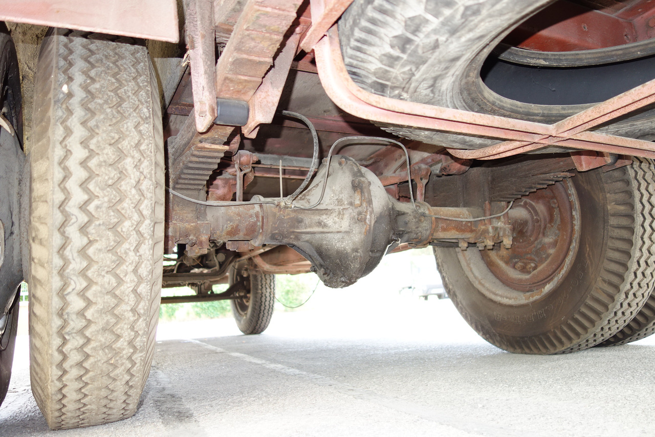 Ασθενοφόρο FORD Ford FK 3500 V8 mit H-Kennzeichen Oldtimer: φωτογραφία 47 Ασθενοφόρο FORD Ford FK 3500 V8 mit H-Kennzeichen Oldtimer: φωτογραφία 47