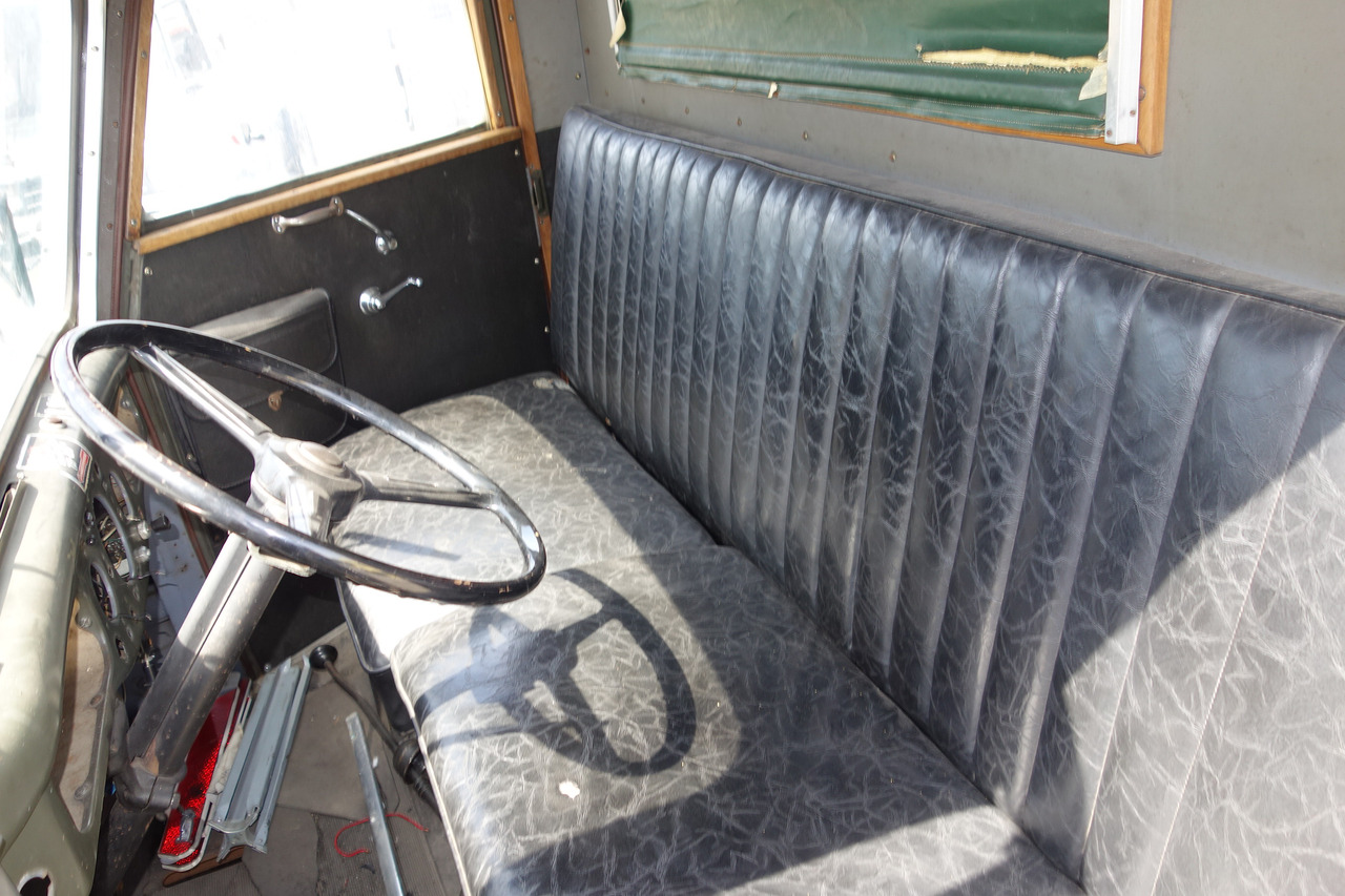 Ασθενοφόρο FORD Ford FK 3500 V8 mit H-Kennzeichen Oldtimer: φωτογραφία 43 Ασθενοφόρο FORD Ford FK 3500 V8 mit H-Kennzeichen Oldtimer: φωτογραφία 43