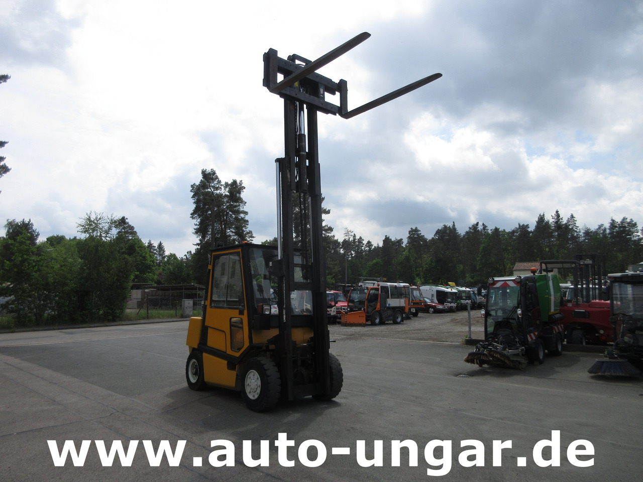 JUNGHEINRICH DFG 40 Diesel Gabelstapler 4.000kg Freihub Steinbock Yale Still Boss - Πετρελαιοκίνητο περονοφόρο: φωτογραφία 2 JUNGHEINRICH DFG 40 Diesel Gabelstapler 4.000kg Freihub Steinbock Yale Still Boss - Πετρελαιοκίνητο περονοφόρο: φωτογραφία 2