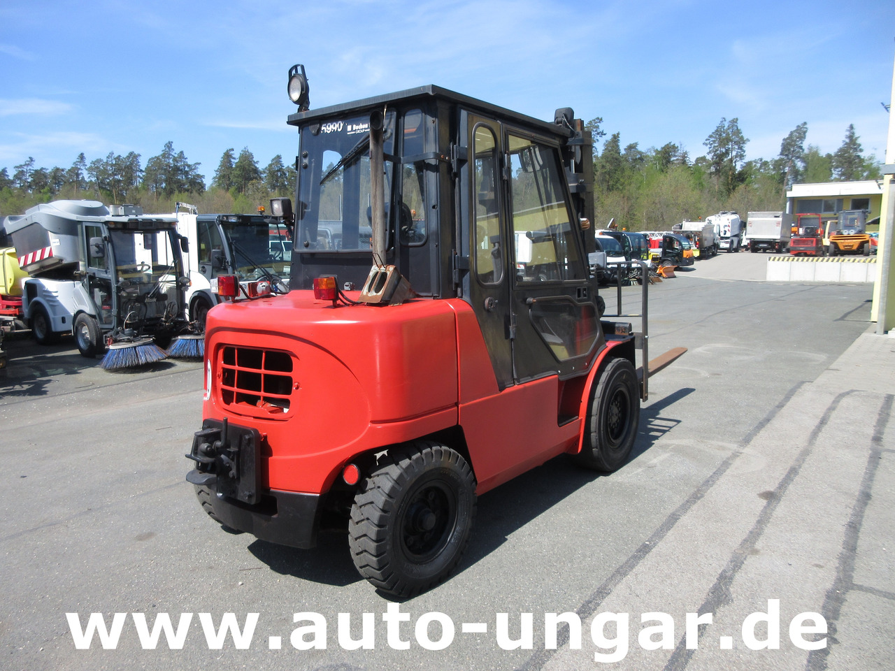 Nissan F04D 400 Diesel Gabelstapler 4.000kg Motorschaden Bj. 2002 - Πετρελαιοκίνητο περονοφόρο: φωτογραφία 3 Nissan F04D 400 Diesel Gabelstapler 4.000kg Motorschaden Bj. 2002 - Πετρελαιοκίνητο περονοφόρο: φωτογραφία 3