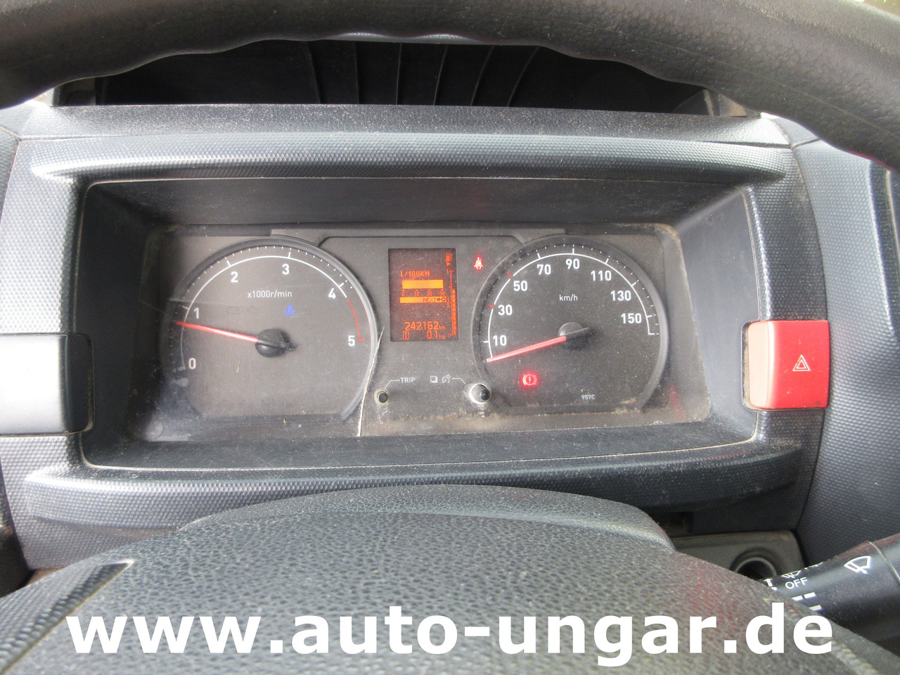 Απορριμματοφόρο για τη μεταφορά απορριμμάτων RENAULT Maxity 3.500kg Faun Provence Benne Müllwagen 5m³ Alumulde mit Presse: φωτογραφία 12 Απορριμματοφόρο για τη μεταφορά απορριμμάτων RENAULT Maxity 3.500kg Faun Provence Benne Müllwagen 5m³ Alumulde mit Presse: φωτογραφία 12