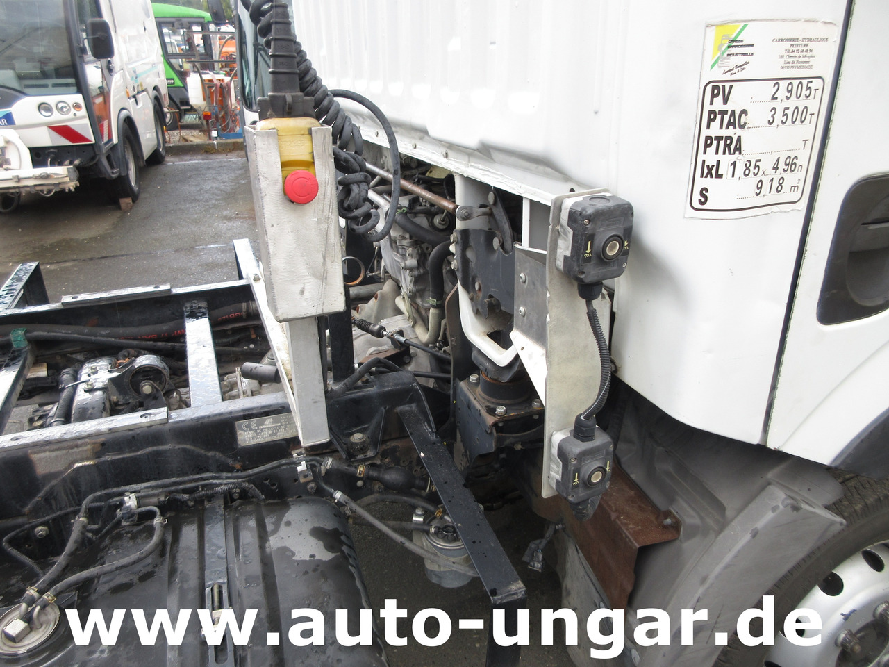 Απορριμματοφόρο για τη μεταφορά απορριμμάτων RENAULT Maxity 3.500kg Faun Provence Benne Müllwagen 5m³ Alumulde mit Presse: φωτογραφία 20 Απορριμματοφόρο για τη μεταφορά απορριμμάτων RENAULT Maxity 3.500kg Faun Provence Benne Müllwagen 5m³ Alumulde mit Presse: φωτογραφία 20