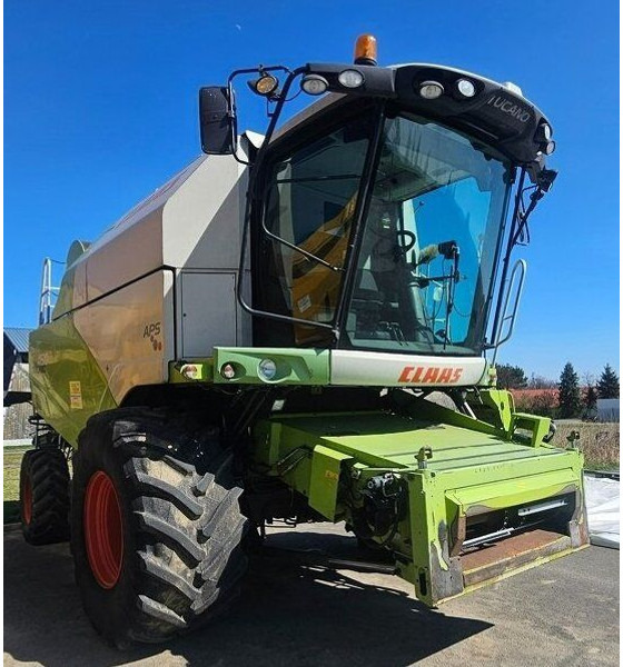 Claas Tucano 450 (839) +V 750 - Θεριζοαλωνιστική μηχανή: φωτογραφία 2 Claas Tucano 450 (839) +V 750 - Θεριζοαλωνιστική μηχανή: φωτογραφία 2