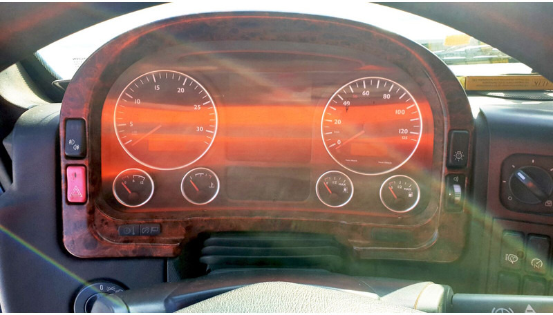 Τράκτορας MAN 8x4 hydr. 250t TGA 41.680 BBS (8V): φωτογραφία 15 Τράκτορας MAN 8x4 hydr. 250t TGA 41.680 BBS (8V): φωτογραφία 15