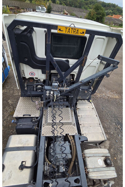 Tatra 6x6 hydr. 75/48t Phoenix 158/DAF (TRACTOR docs/kfz!) - Τράκτορας: φωτογραφία 4 Tatra 6x6 hydr. 75/48t Phoenix 158/DAF (TRACTOR docs/kfz!) - Τράκτορας: φωτογραφία 4