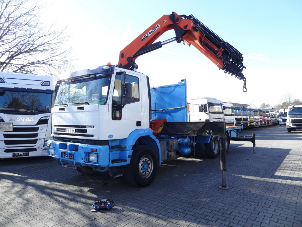 Iveco EuroTrakker 260E31 6X4 Palfinger 36002 - Φορτηγό με ανοιχτή καρότσα, Φορτηγό με γερανό: φωτογραφία 1 Iveco EuroTrakker 260E31 6X4 Palfinger 36002 - Φορτηγό με ανοιχτή καρότσα, Φορτηγό με γερανό: φωτογραφία 1