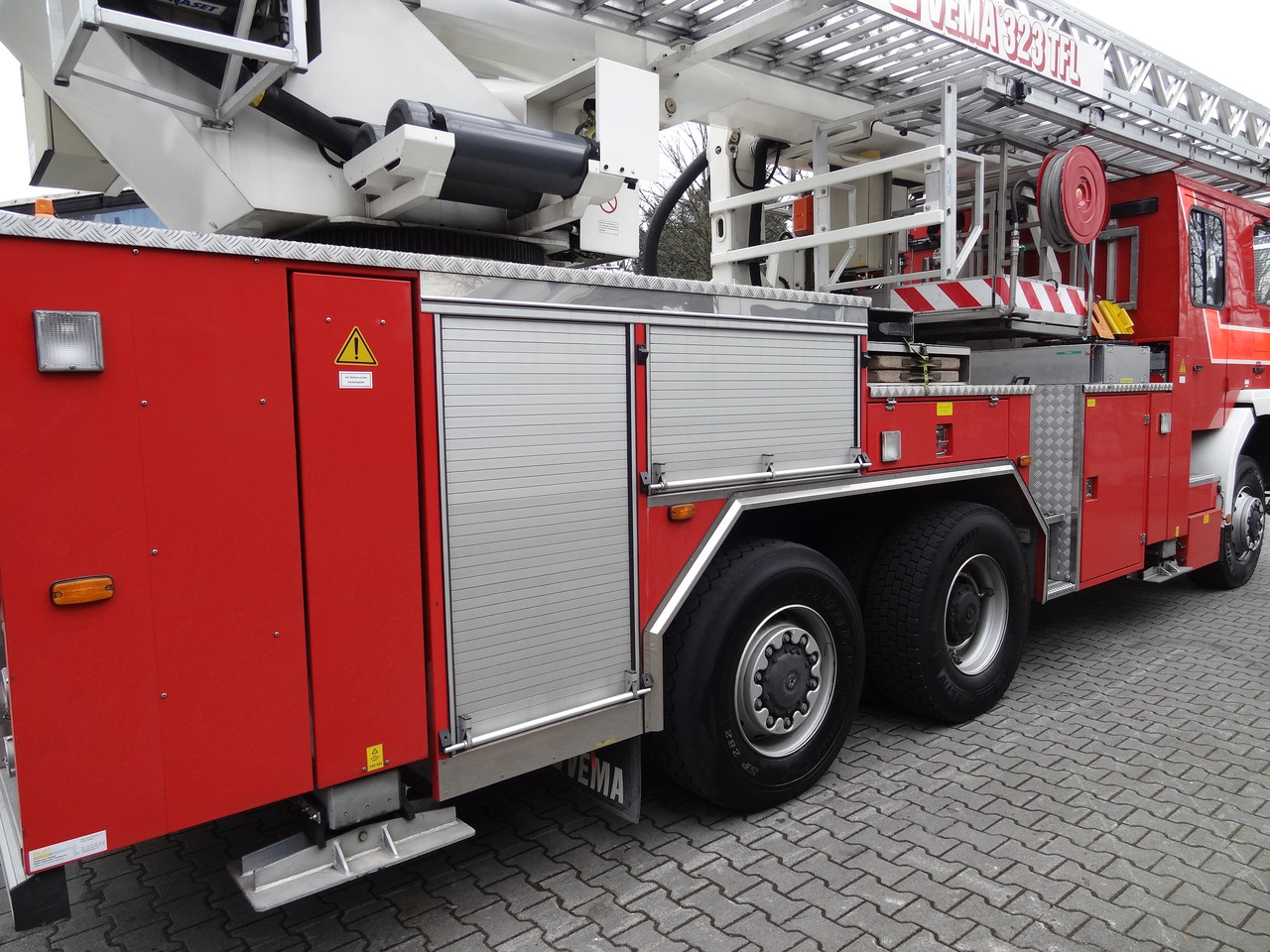 MAN FE 410 6X6 Feuerwehr Vema Lift 32 Meter - Φορτηγό με εναέρια πλατφόρμα: φωτογραφία 4 MAN FE 410 6X6 Feuerwehr Vema Lift 32 Meter - Φορτηγό με εναέρια πλατφόρμα: φωτογραφία 4