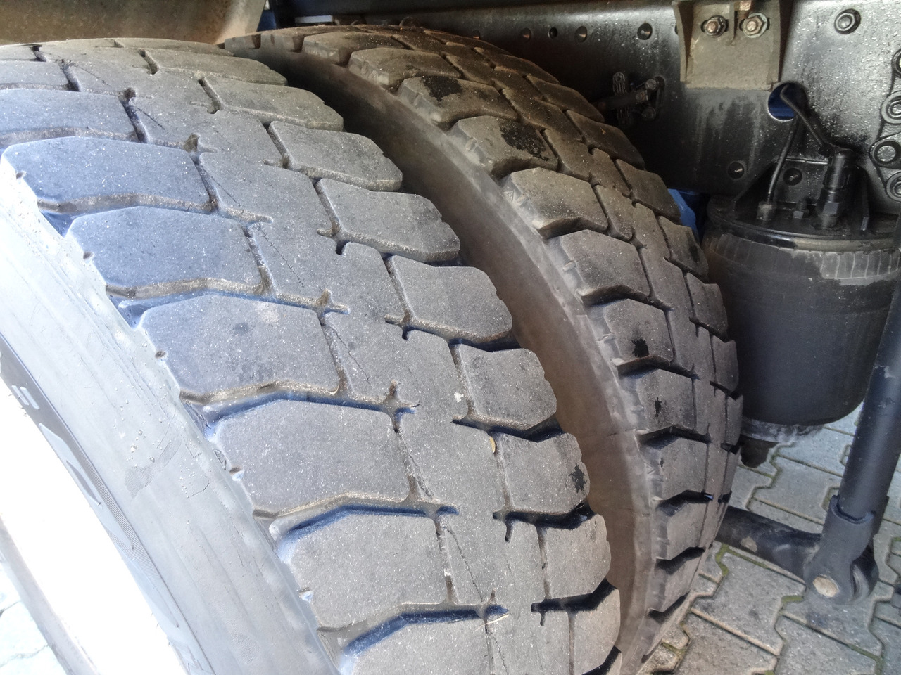 MAN TGS 35.440 8X2 Haken/ Silosteller M-Tec - Φορτηγό φόρτωσης γάντζου: φωτογραφία 2 MAN TGS 35.440 8X2 Haken/ Silosteller M-Tec - Φορτηγό φόρτωσης γάντζου: φωτογραφία 2