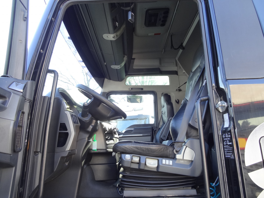 MAN TGX 18.680 V8 - Τράκτορας: φωτογραφία 3 MAN TGX 18.680 V8 - Τράκτορας: φωτογραφία 3
