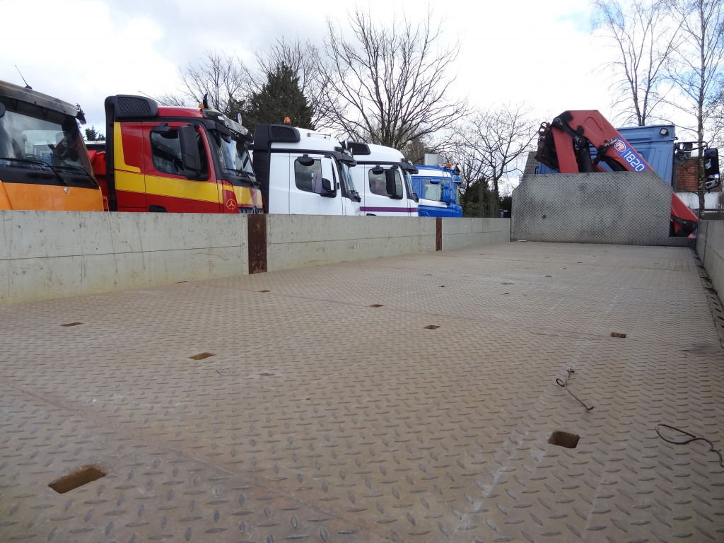 Mercedes-Benz Actros 2533 6X2 HMF 1820 Langmaterial - Φορτηγό με ανοιχτή καρότσα, Φορτηγό με γερανό: φωτογραφία 2 Mercedes-Benz Actros 2533 6X2 HMF 1820 Langmaterial - Φορτηγό με ανοιχτή καρότσα, Φορτηγό με γερανό: φωτογραφία 2