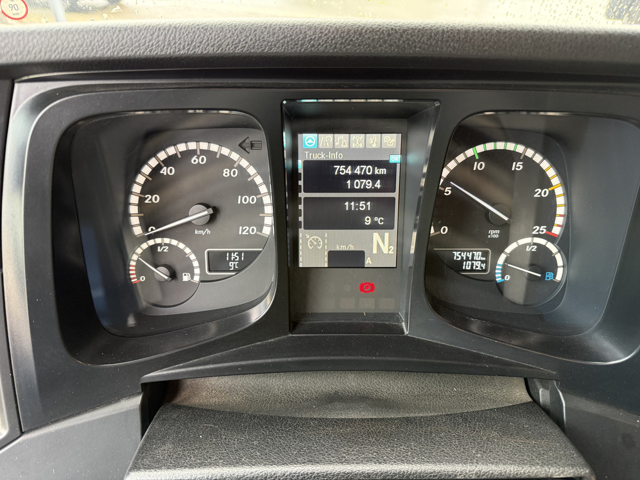 Mercedes-Benz Arocs 2653 6X4 Kran Kesla 2124L - Τράκτορας: φωτογραφία 3 Mercedes-Benz Arocs 2653 6X4 Kran Kesla 2124L - Τράκτορας: φωτογραφία 3