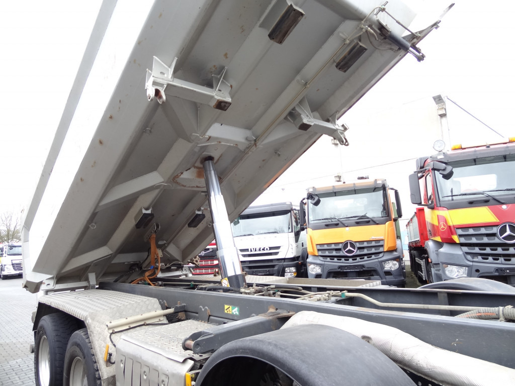 Mercedes-Benz Arocs 3245 K 8X4 - Φορτηγό ανατρεπόμενο: φωτογραφία 3 Mercedes-Benz Arocs 3245 K 8X4 - Φορτηγό ανατρεπόμενο: φωτογραφία 3