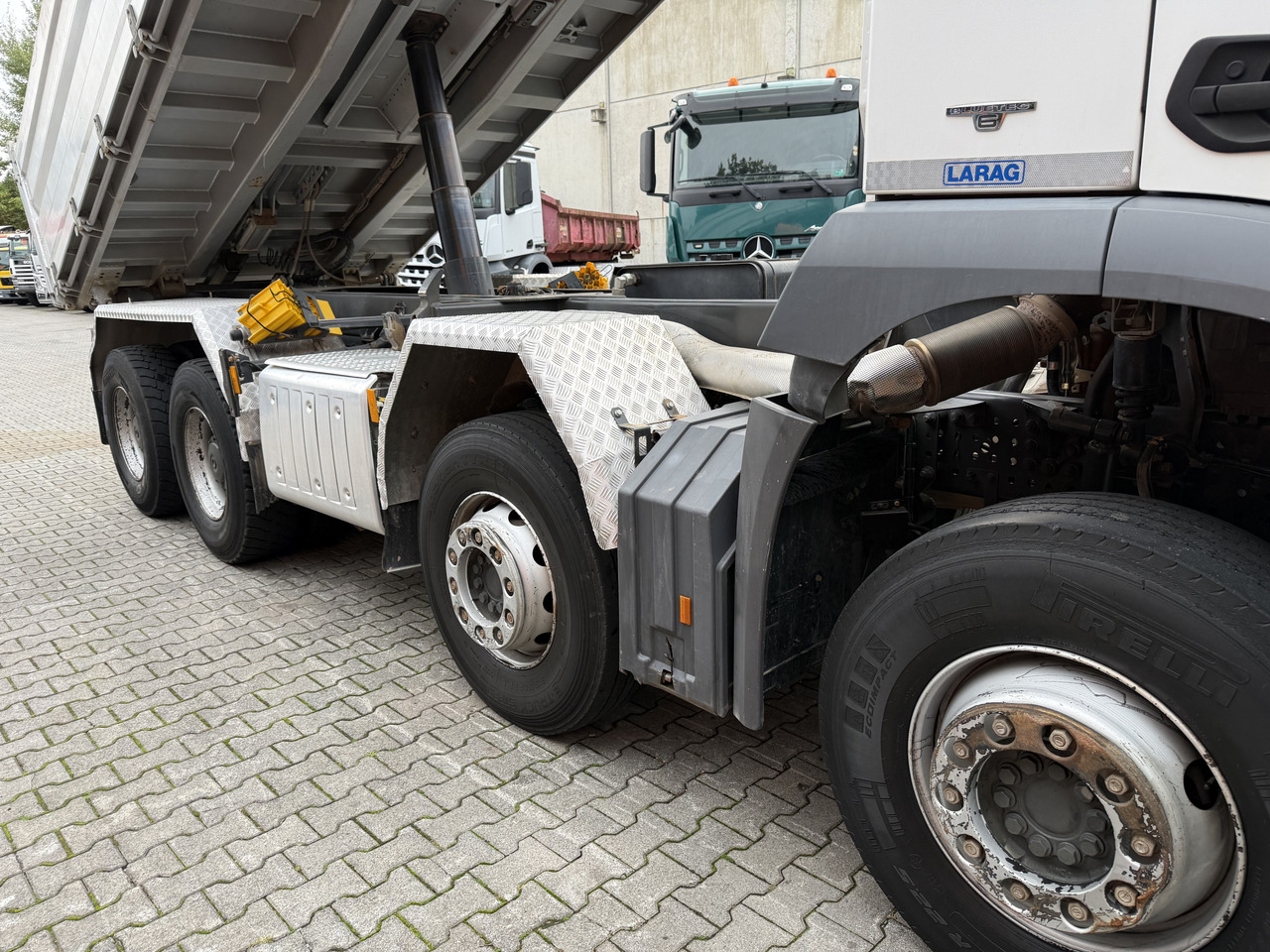 Mercedes-Benz Arocs 3246K 8X4 Meiller - Φορτηγό ανατρεπόμενο: φωτογραφία 4 Mercedes-Benz Arocs 3246K 8X4 Meiller - Φορτηγό ανατρεπόμενο: φωτογραφία 4
