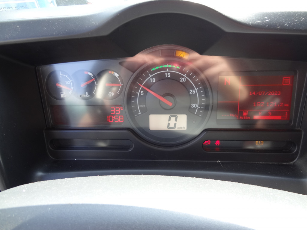 Renault D10.210 6m Koffer - Φορτηγό κόφα: φωτογραφία 5 Renault D10.210 6m Koffer - Φορτηγό κόφα: φωτογραφία 5
