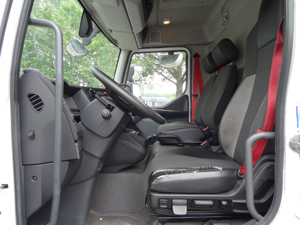 Renault D10.210 7m Koffer - Φορτηγό κόφα: φωτογραφία 5 Renault D10.210 7m Koffer - Φορτηγό κόφα: φωτογραφία 5