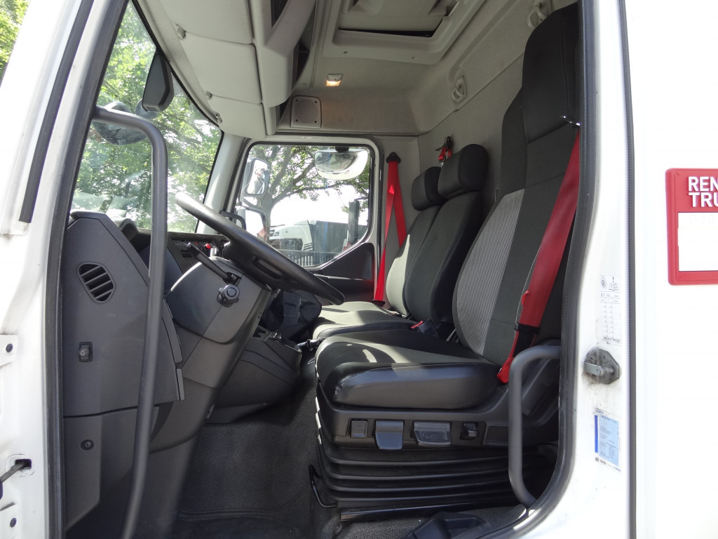 Renault D10.210 7m Koffer - Φορτηγό κόφα: φωτογραφία 4 Renault D10.210 7m Koffer - Φορτηγό κόφα: φωτογραφία 4