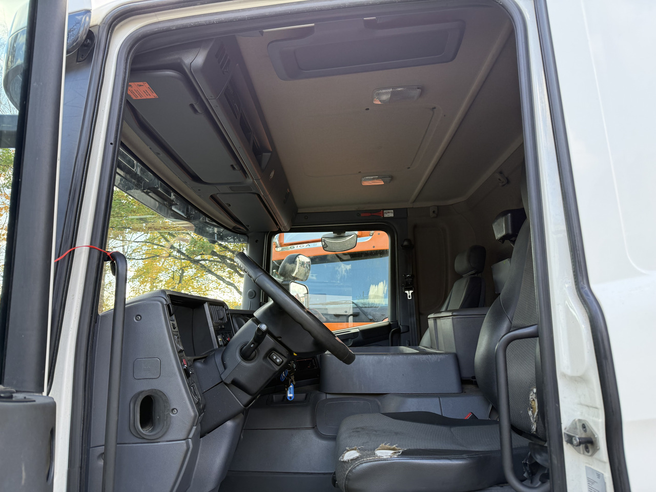 Scania P280 6X2*4 - Φορτηγό σασί: φωτογραφία 4 Scania P280 6X2*4 - Φορτηγό σασί: φωτογραφία 4