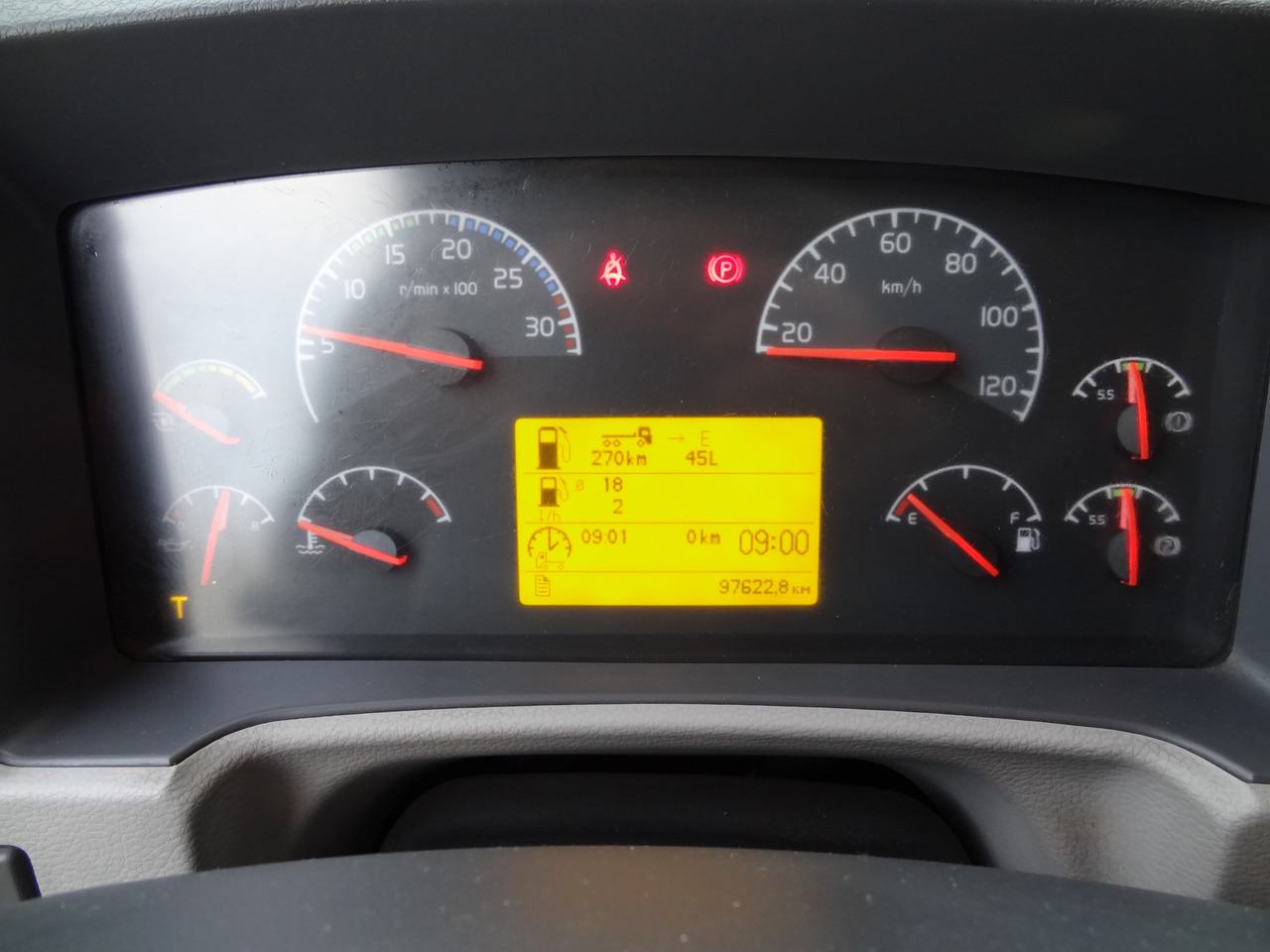 Volvo FE320 Fahrschule/ driving school - Τράκτορας: φωτογραφία 5 Volvo FE320 Fahrschule/ driving school - Τράκτορας: φωτογραφία 5