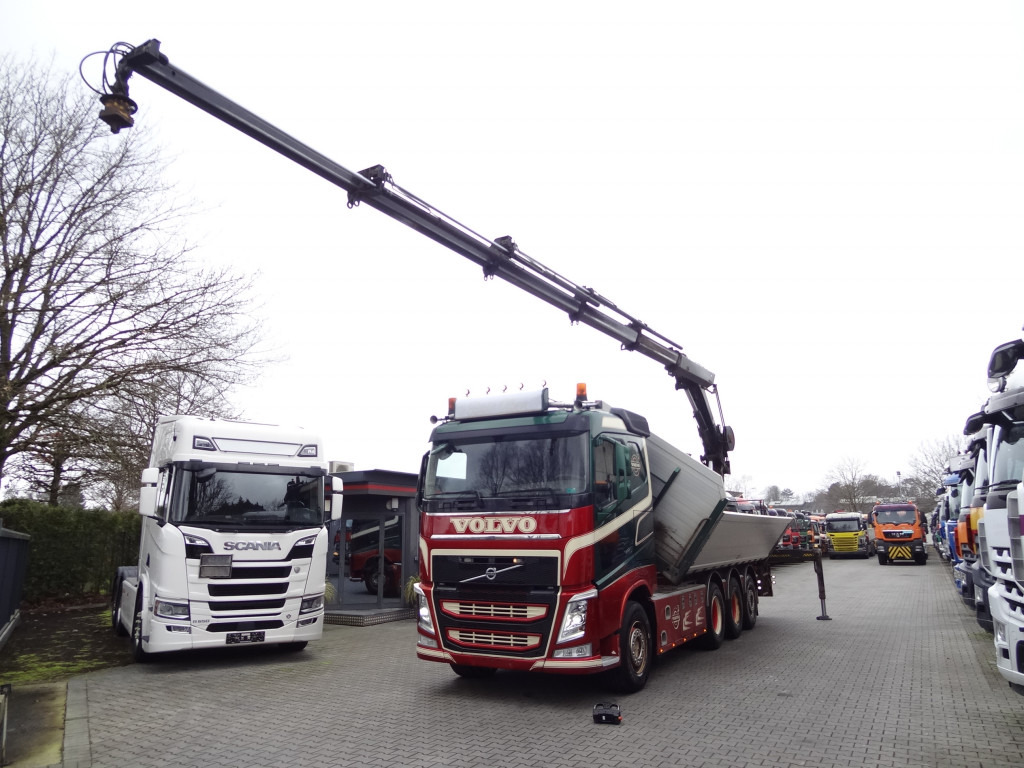 Volvo FH540 8X4 Kipper mit Kran Hiab 244-5 - Φορτηγό με γερανό, Φορτηγό ανατρεπόμενο: φωτογραφία 1 Volvo FH540 8X4 Kipper mit Kran Hiab 244-5 - Φορτηγό με γερανό, Φορτηγό ανατρεπόμενο: φωτογραφία 1