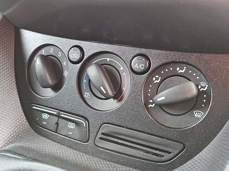 Επαγγελματικό αυτοκίνητο κόφα Ford Transit Connect  L1 Navi 3-Zits Euro6: φωτογραφία 9