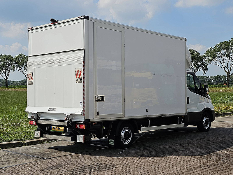 Iveco Daily 35S14 ac automaat EURO6 - Επαγγελματικό αυτοκίνητο κόφα: φωτογραφία 3 Iveco Daily 35S14 ac automaat EURO6 - Επαγγελματικό αυτοκίνητο κόφα: φωτογραφία 3