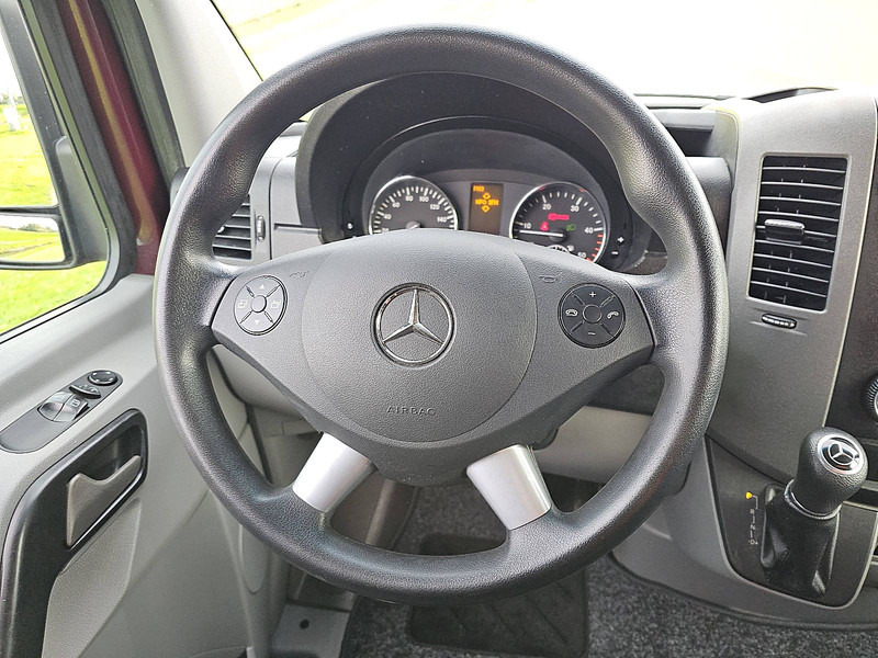 Μικρό βαν Mercedes-Benz 211: φωτογραφία 12