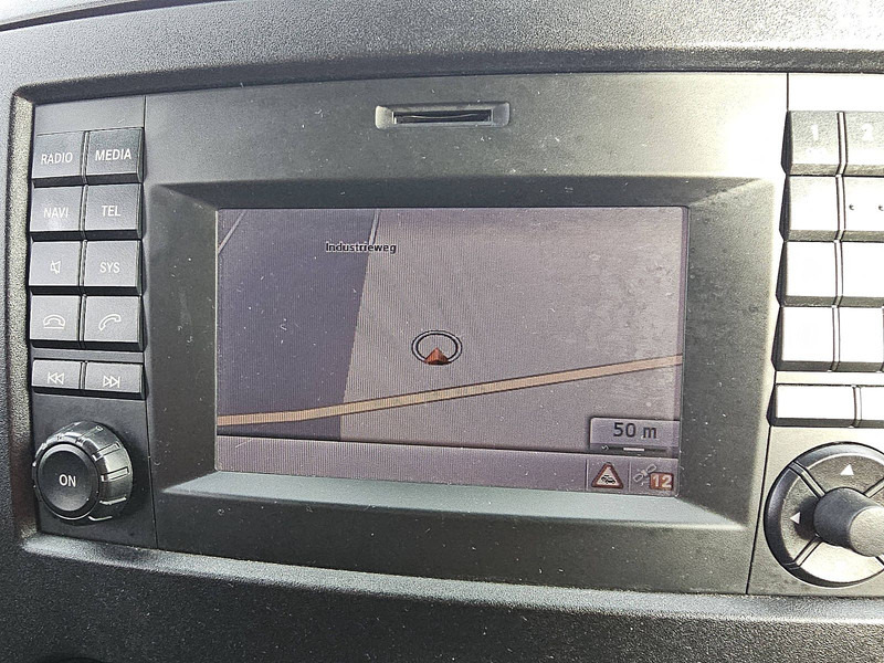 Μικρό βαν Mercedes-Benz 211: φωτογραφία 11