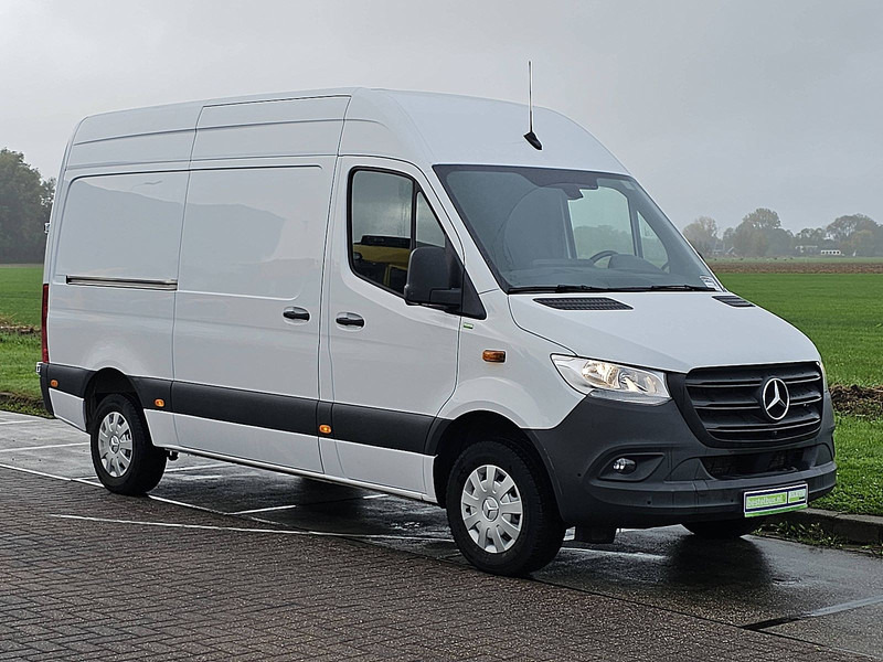 Mercedes-Benz Sprinter 317 L2H2 Navi RWD - Βαν: φωτογραφία 5 Mercedes-Benz Sprinter 317 L2H2 Navi RWD - Βαν: φωτογραφία 5