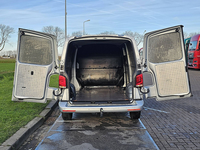 Μικρό βαν Volkswagen Transporter 2.0 TDI L2H1 Navi Trekhaak: φωτογραφία 12 Μικρό βαν Volkswagen Transporter 2.0 TDI L2H1 Navi Trekhaak: φωτογραφία 12