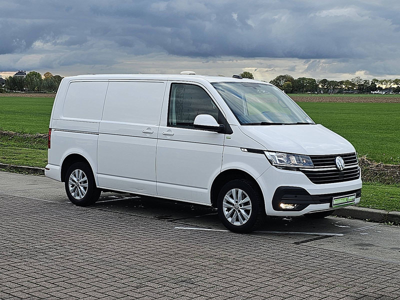 Volkswagen Transporter 2.0 TDI T6.1 L1H1 Euro6 NAP! - Μικρό βαν: φωτογραφία 5 Volkswagen Transporter 2.0 TDI T6.1 L1H1 Euro6 NAP! - Μικρό βαν: φωτογραφία 5