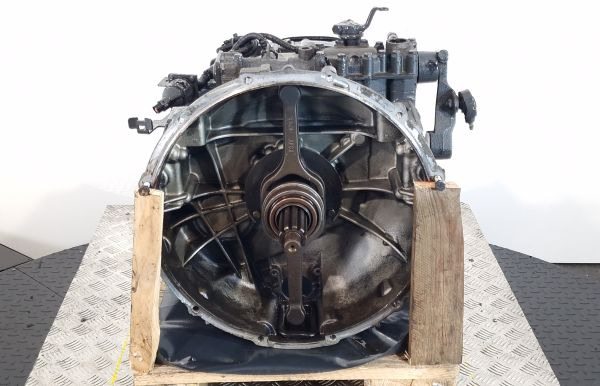 ZF 6S1000TO Volvo Spec Gearbox - Κιβώτιο ταχυτήτων: φωτογραφία 3 ZF 6S1000TO Volvo Spec Gearbox - Κιβώτιο ταχυτήτων: φωτογραφία 3