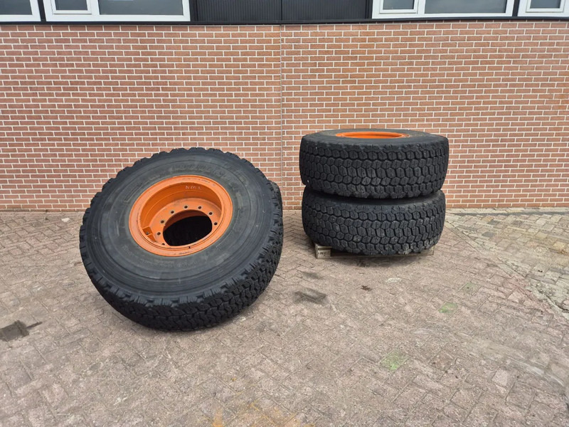 Bridgestone 20.5R25 - Ελαστικό: φωτογραφία 1 Bridgestone 20.5R25 - Ελαστικό: φωτογραφία 1