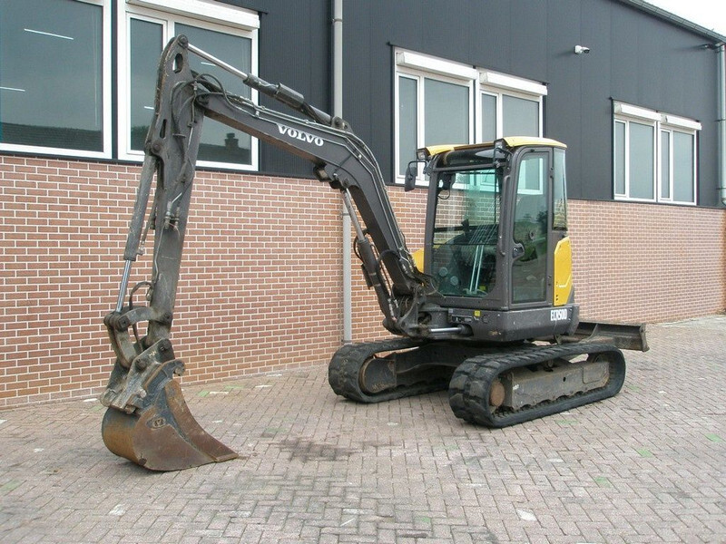 Volvo ECR50D - Μίνι εκσκαφέας: φωτογραφία 1 Volvo ECR50D - Μίνι εκσκαφέας: φωτογραφία 1
