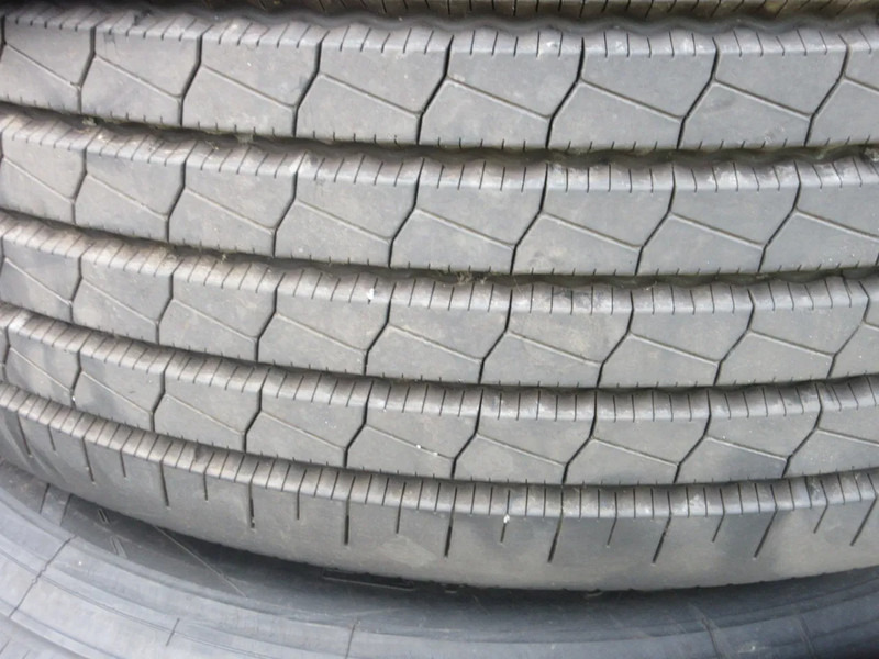 Continental 385/55 R 22.5 M+S APOLLO VOOR STAALEN WIEL MET BAND 2 X - Ελαστικό για Φορτηγό: φωτογραφία 3 Continental 385/55 R 22.5 M+S APOLLO VOOR STAALEN WIEL MET BAND 2 X - Ελαστικό για Φορτηγό: φωτογραφία 3
